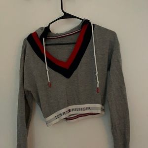 Tommy Hilfiger cropped sweatshirt